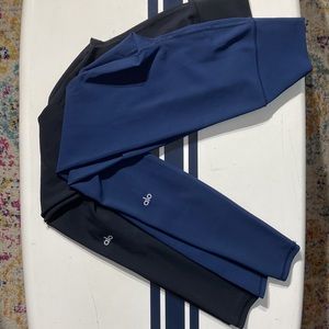 Lot of 2 ALO YOGA Leggings size XXS NWOT